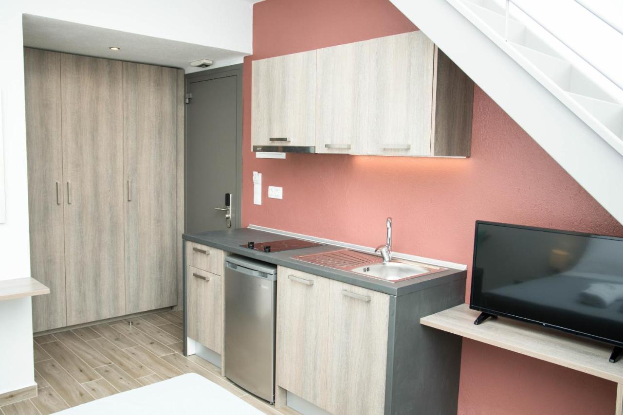 Aelia Luxury Apartments Nikiti  Exterior photo